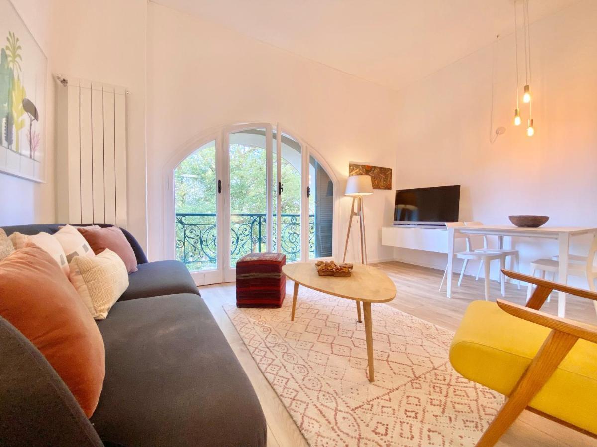 Apartmán Casaviva-Stylish Trilo With Ac-Shared Pool-Parking Janov Exteriér fotografie