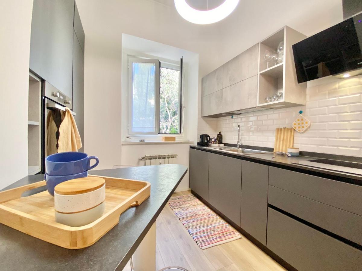 Apartmán Casaviva-Stylish Trilo With Ac-Shared Pool-Parking Janov Exteriér fotografie
